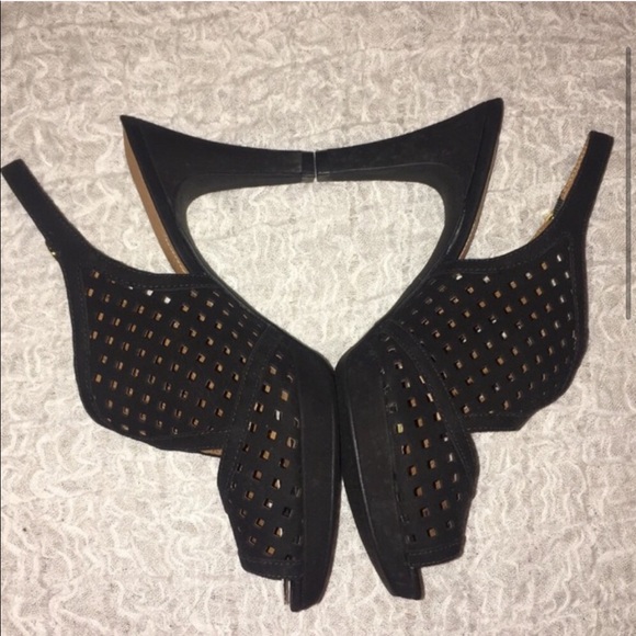 NWOT Clark’s Artisan Black Heels - 9 - Picture 3 of 7